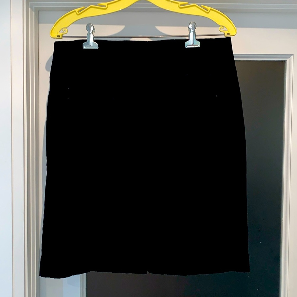 Reitmans black pull on pencil skirt size 13